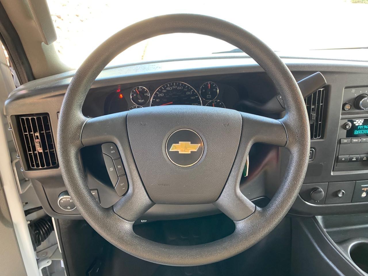 Chevrolet Express 2500 Cargo 2025