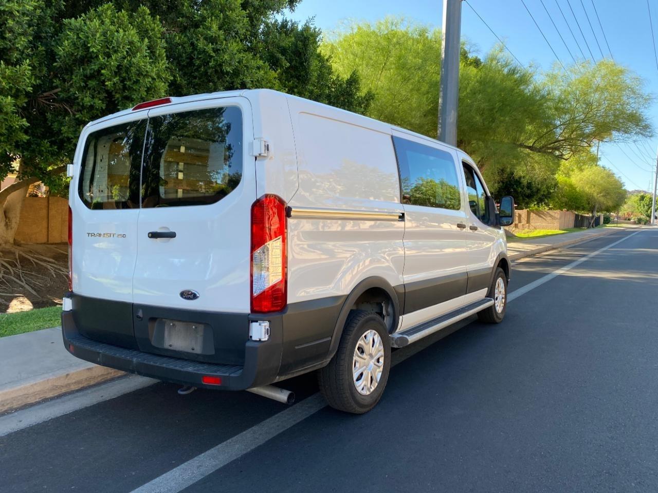 Ford Transit 250 Van 2025