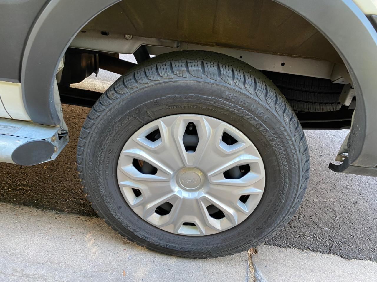 Ford Transit 250 Van 2025