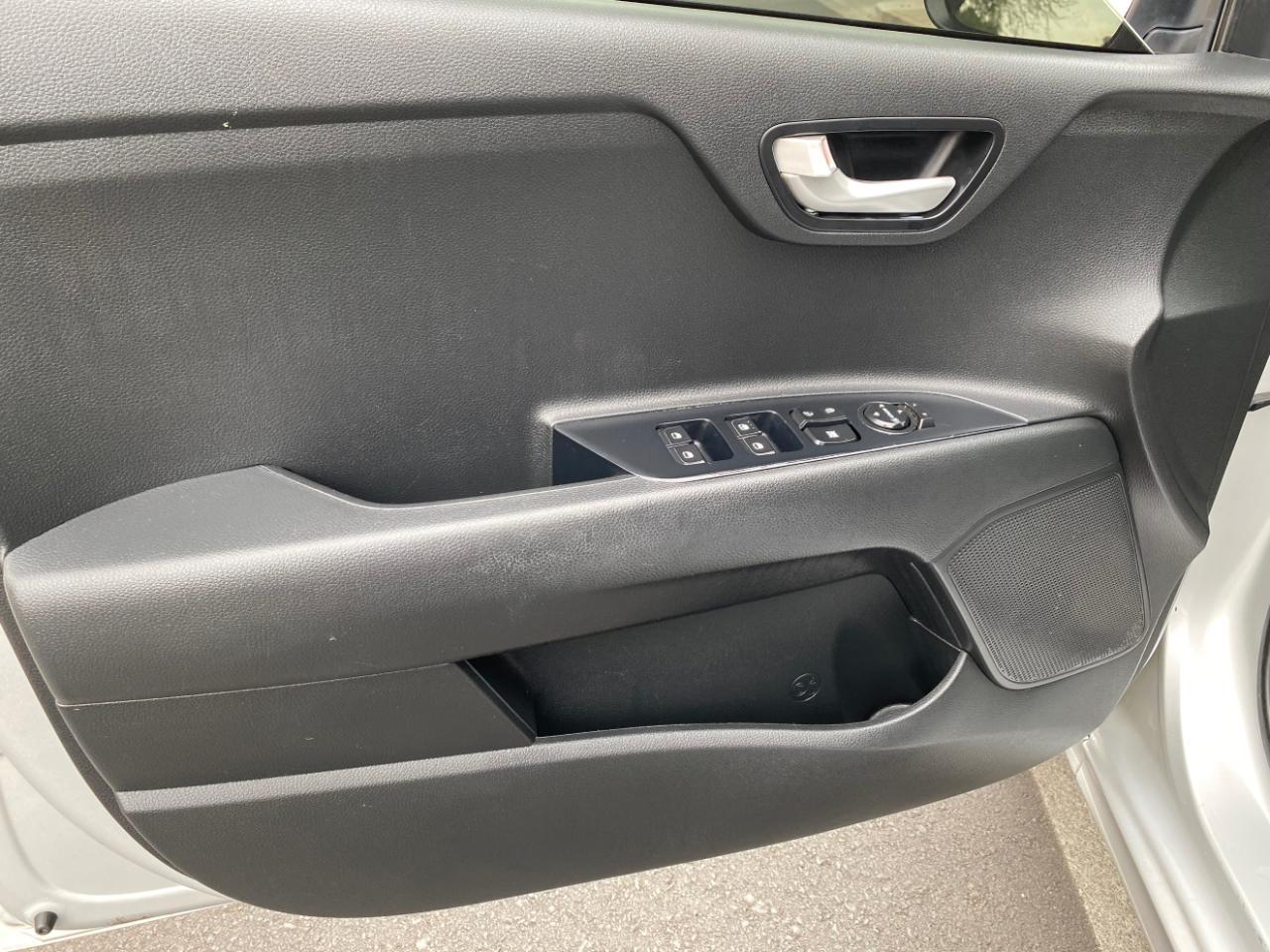 Kia Rio LX 2020