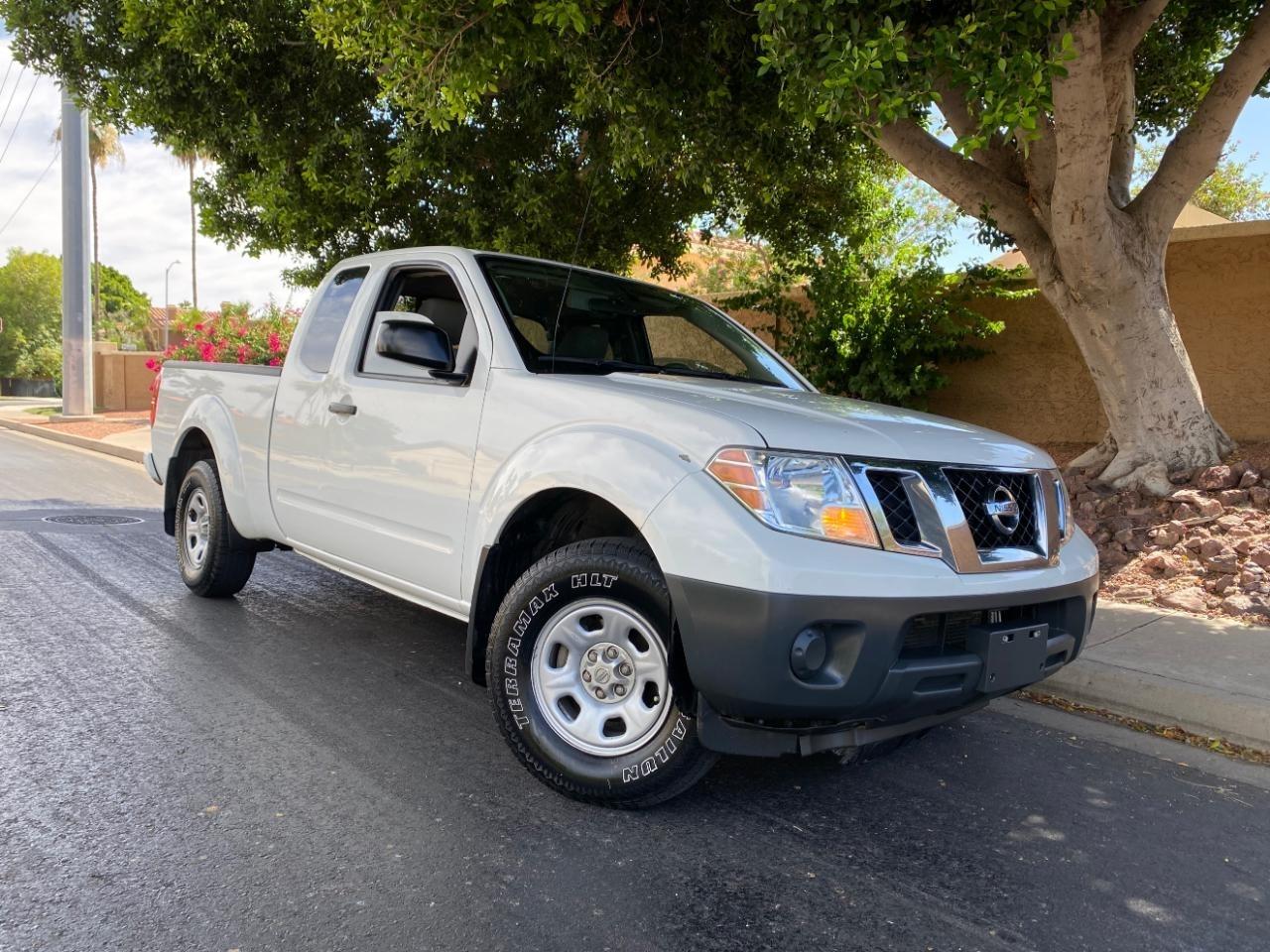 Nissan Frontier S King Cab I4 5MT 2WD 2019