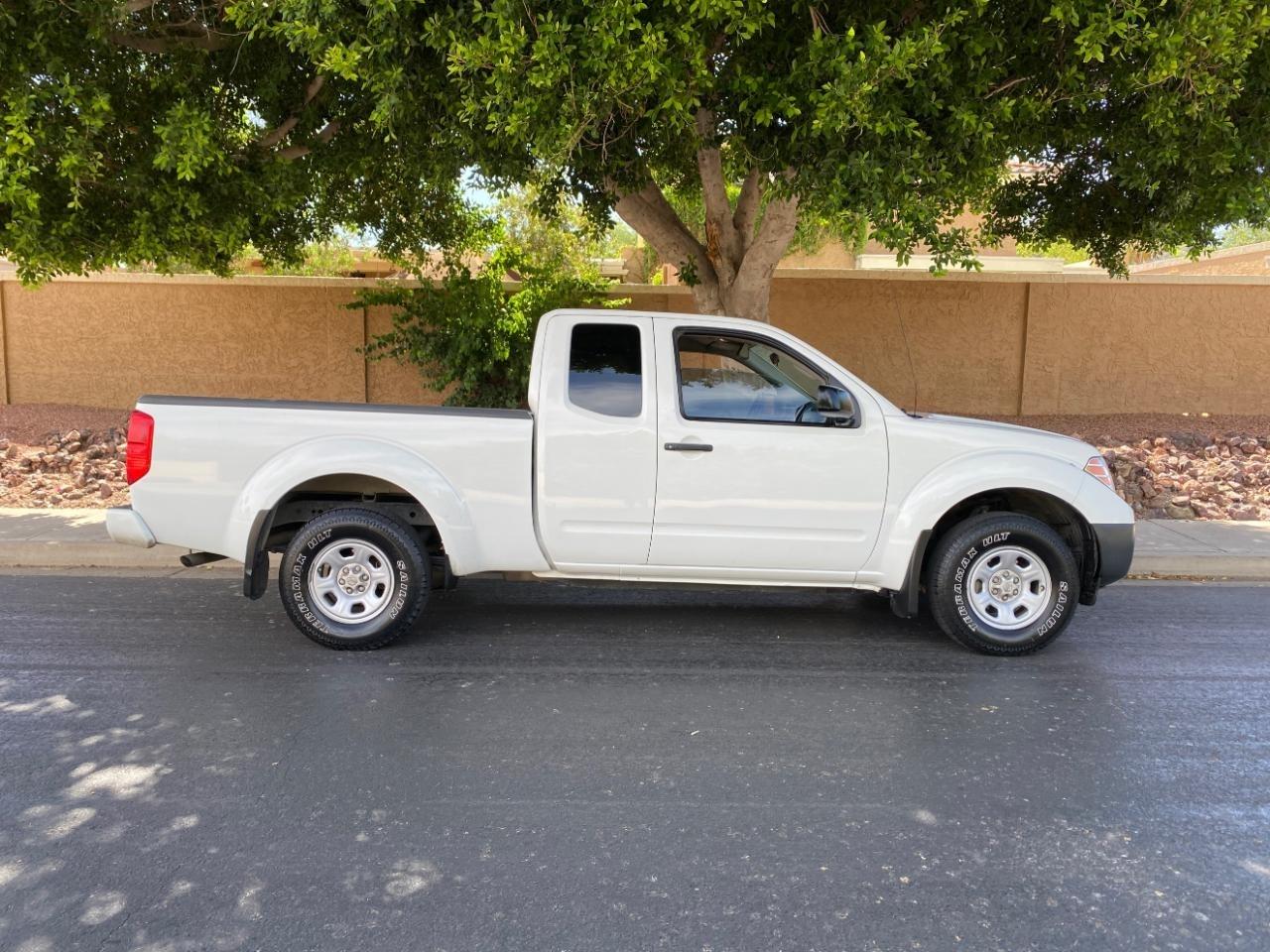 Nissan Frontier S King Cab I4 5MT 2WD 2019