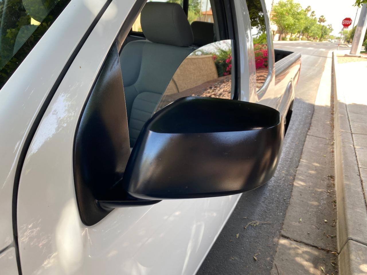 Nissan Frontier S King Cab I4 5MT 2WD 2019
