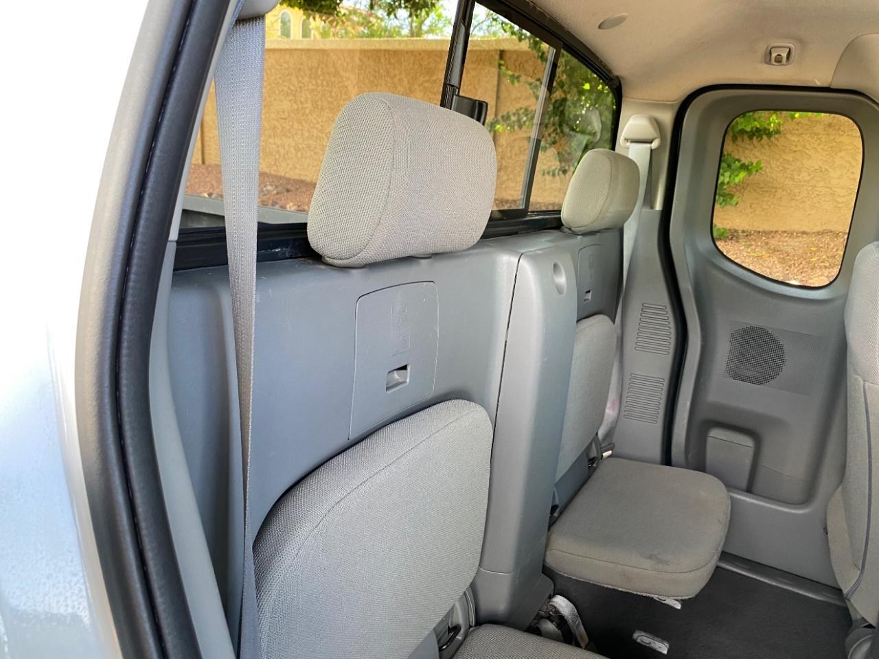 Nissan Frontier S King Cab I4 5MT 2WD 2019
