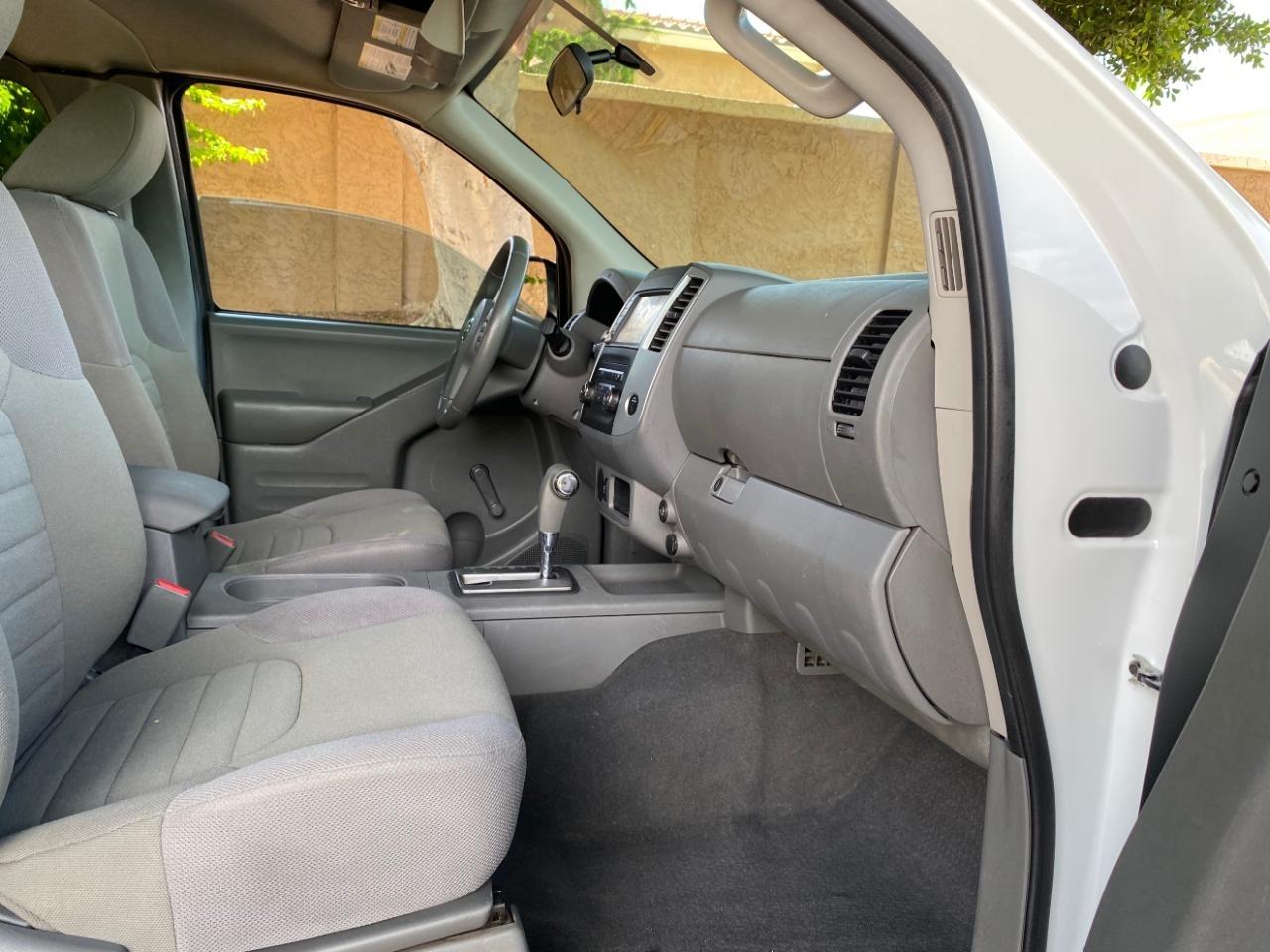 Nissan Frontier S King Cab I4 5MT 2WD 2019