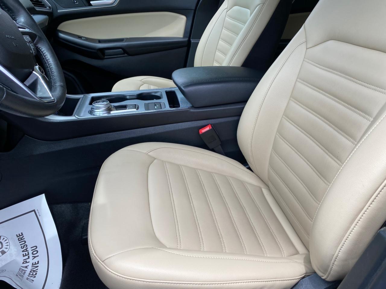 Ford Edge SEL FWD 2021
