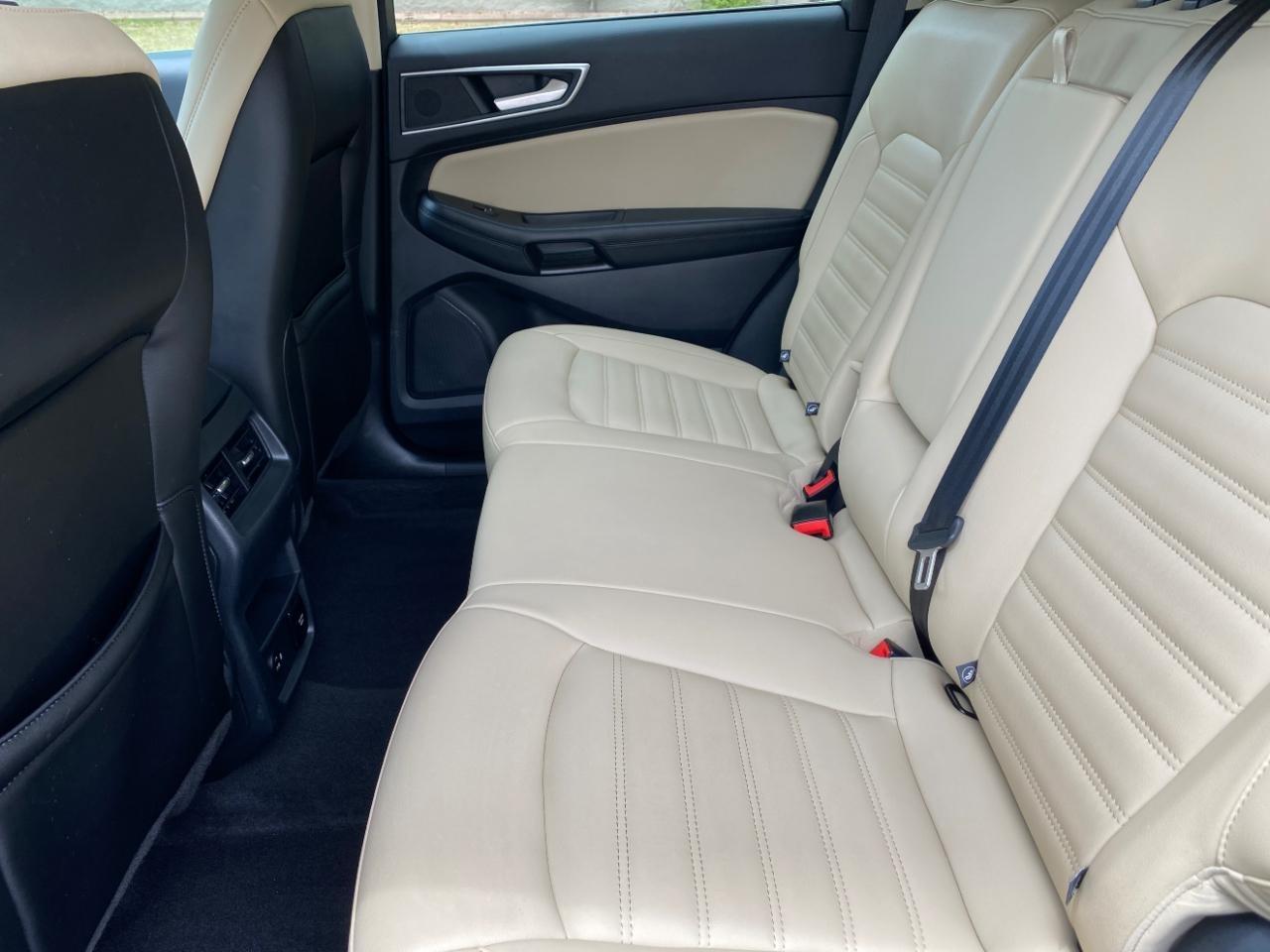 Ford Edge SEL FWD 2021