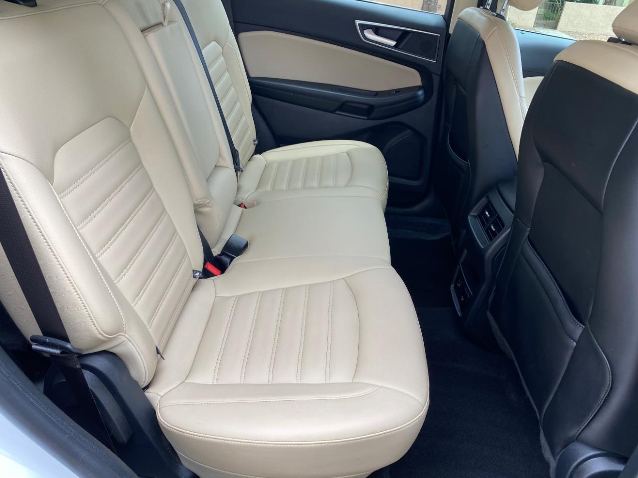 Ford Edge SEL FWD 2021