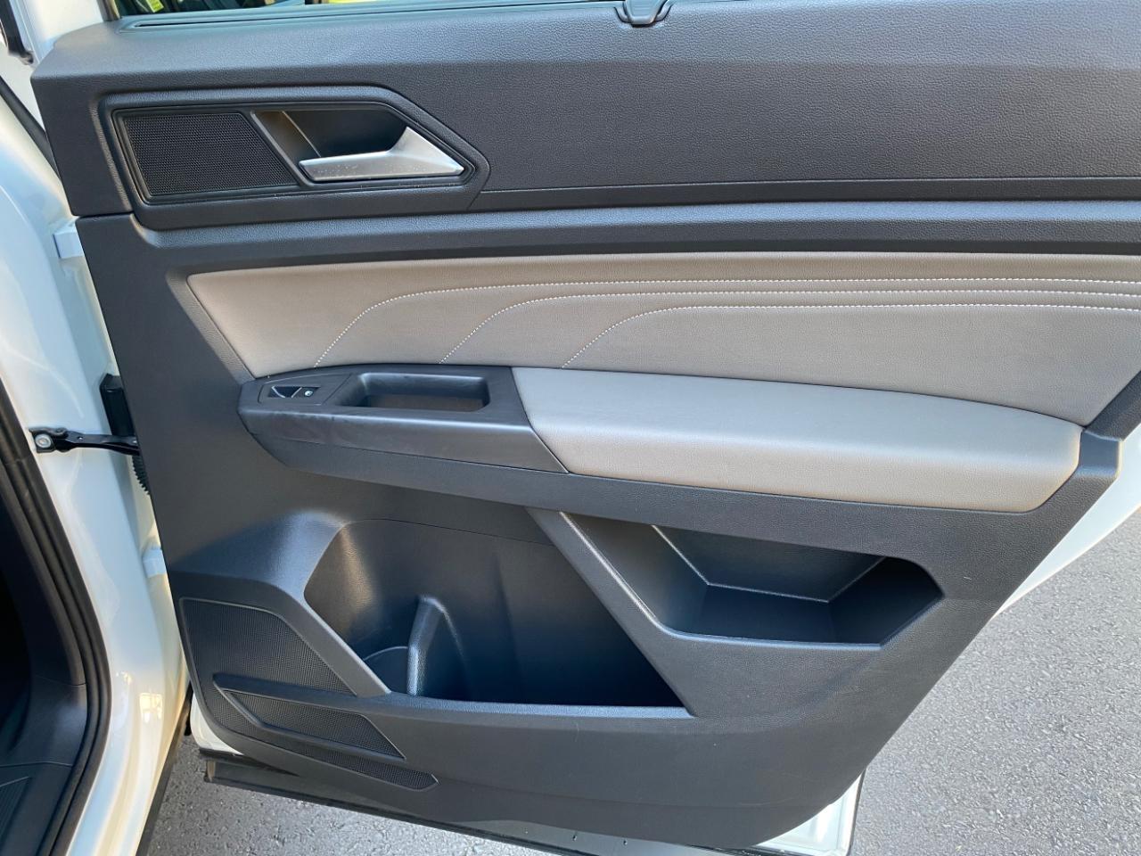 Volkswagen Atlas V6 SE w/Technology 4MOTION 2022