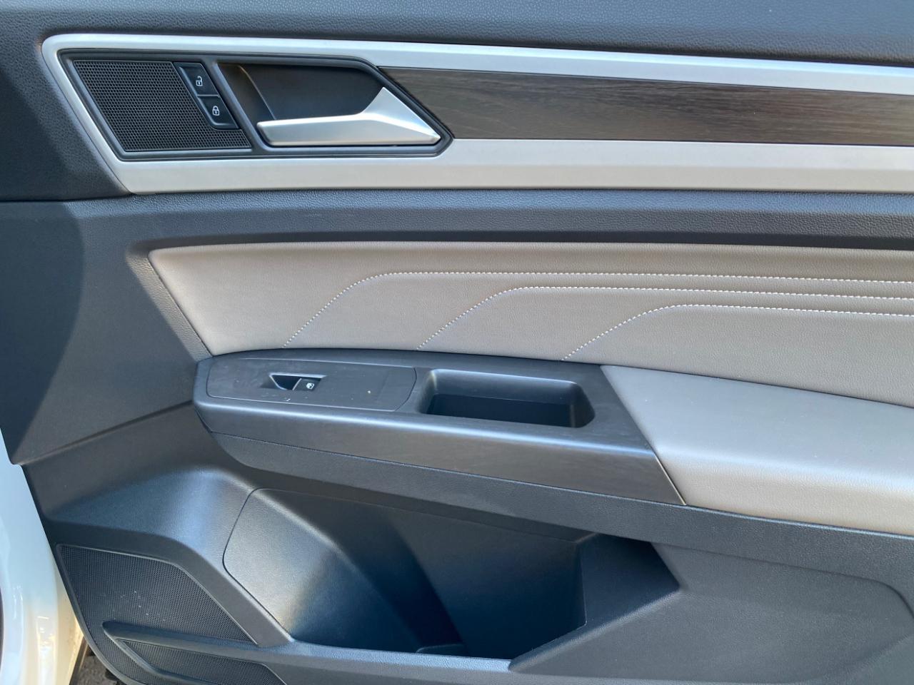 Volkswagen Atlas V6 SE w/Technology 4MOTION 2022