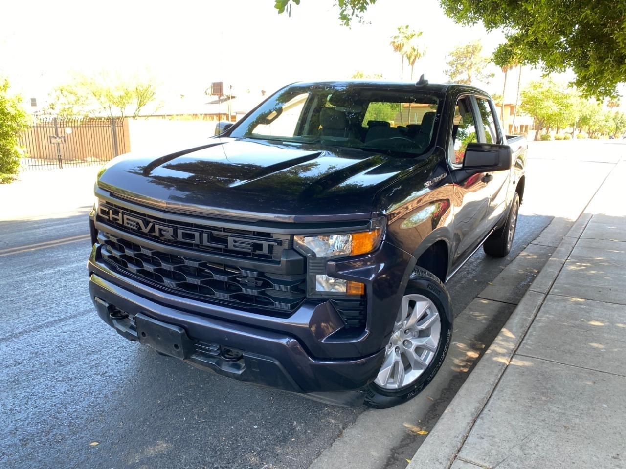 Chevrolet Silverado 1500 Custom Crew Cab 2WD 2023