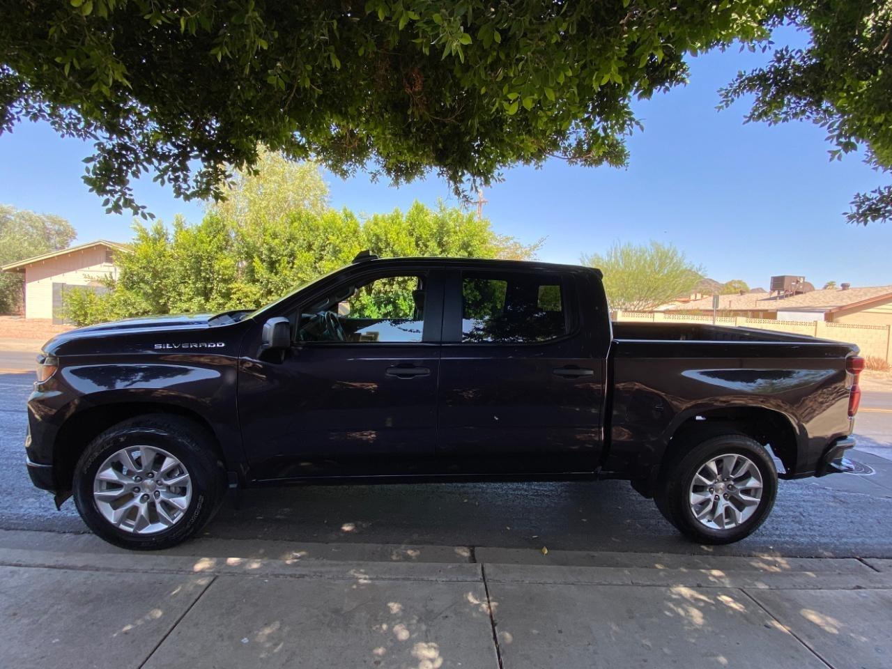 Chevrolet Silverado 1500 Custom Crew Cab 2WD 2023