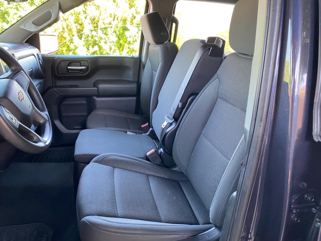 Chevrolet Silverado 1500 Custom Crew Cab 2WD 2023