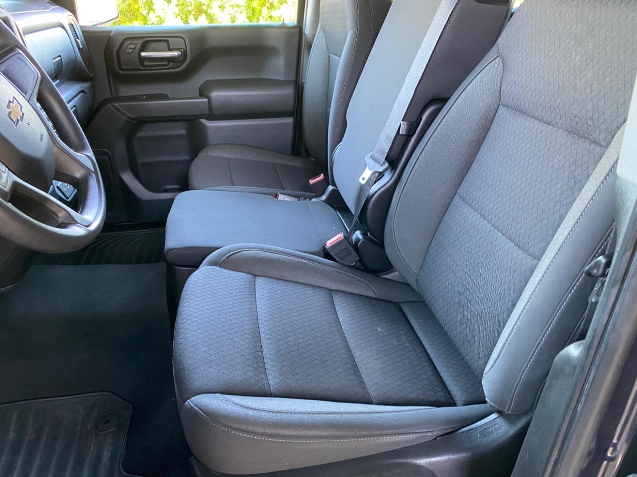 Chevrolet Silverado 1500 Custom Crew Cab 2WD 2023