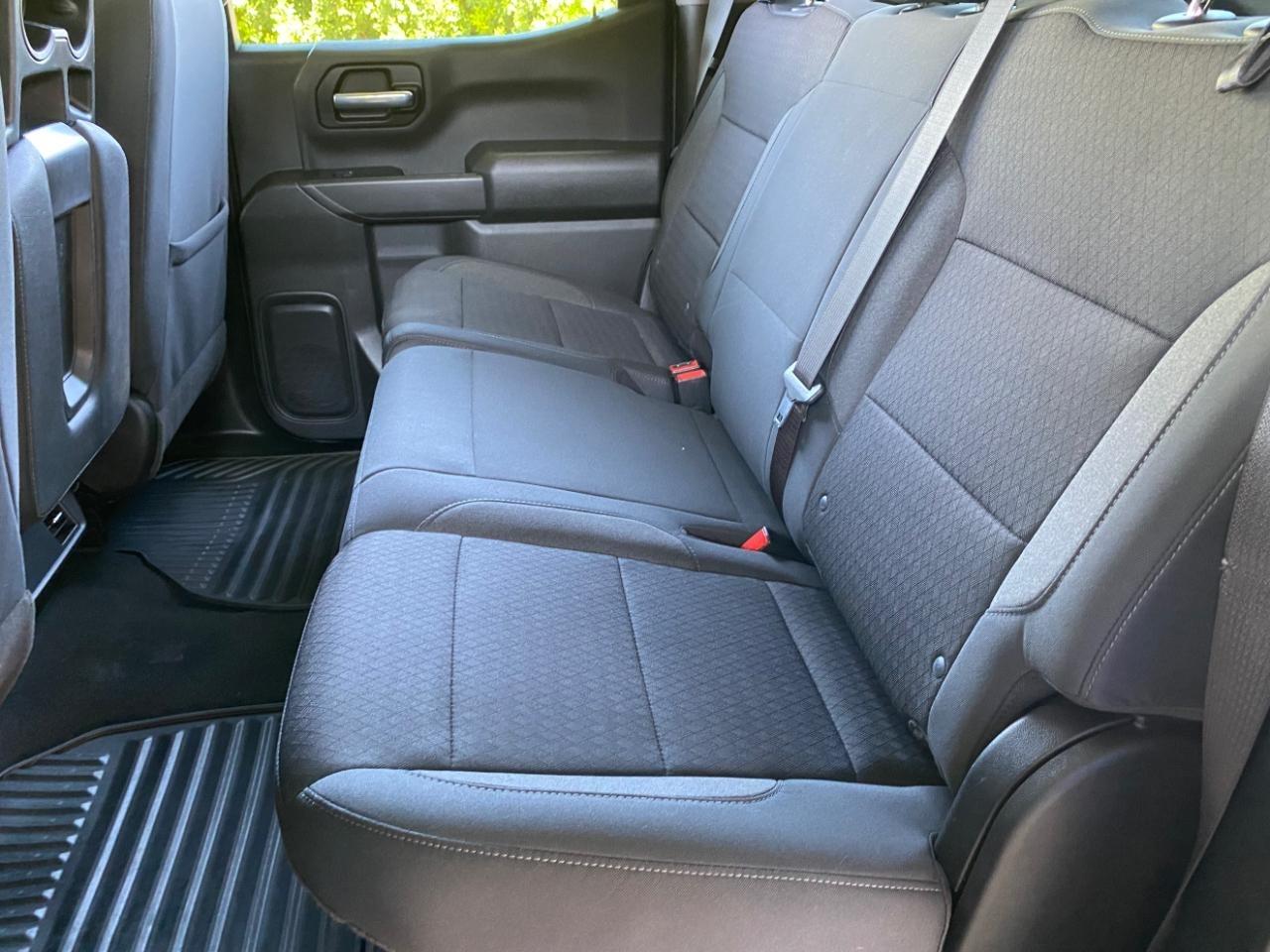 Chevrolet Silverado 1500 Custom Crew Cab 2WD 2023