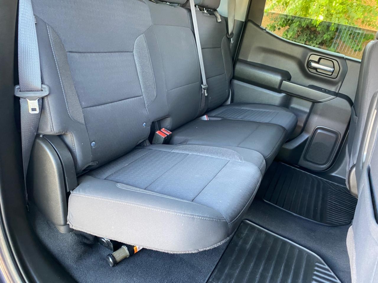 Chevrolet Silverado 1500 Custom Crew Cab 2WD 2023