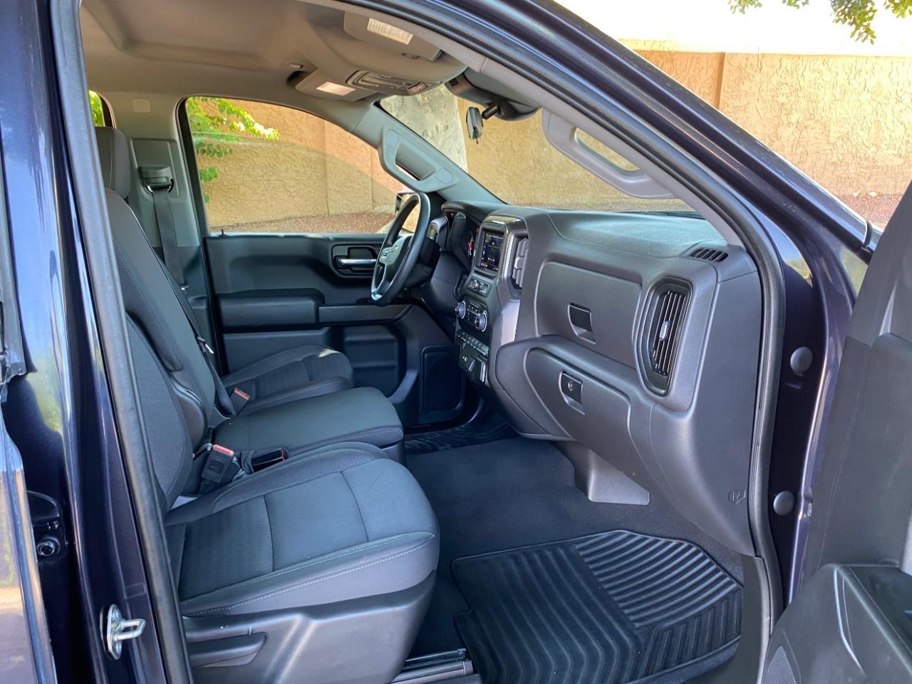 Chevrolet Silverado 1500 Custom Crew Cab 2WD 2023