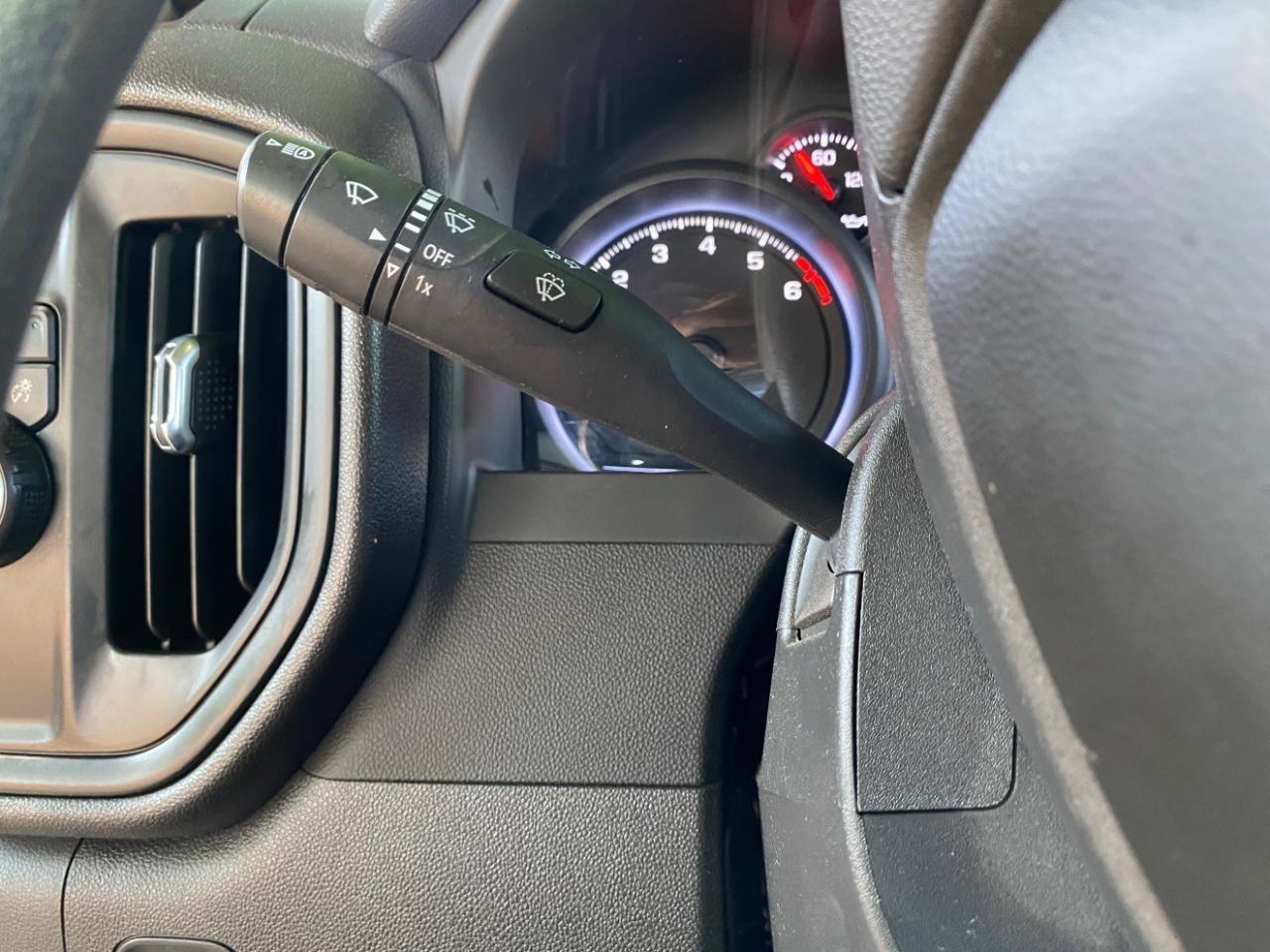 Chevrolet Silverado 1500 Custom Crew Cab 2WD 2023