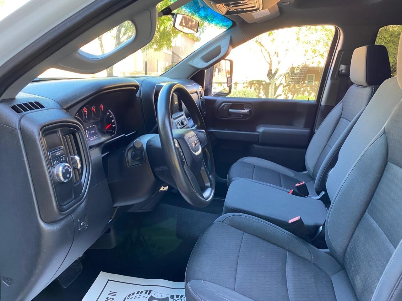 GMC Sierra 2500HD Pro Crew Cab 2WD SB 2023