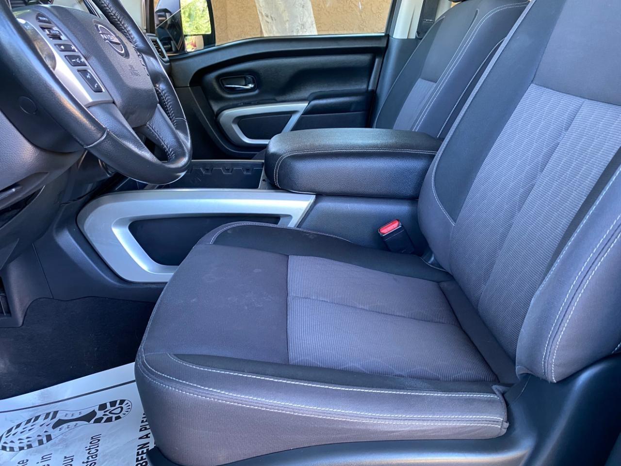 Nissan Titan XD SV 2024