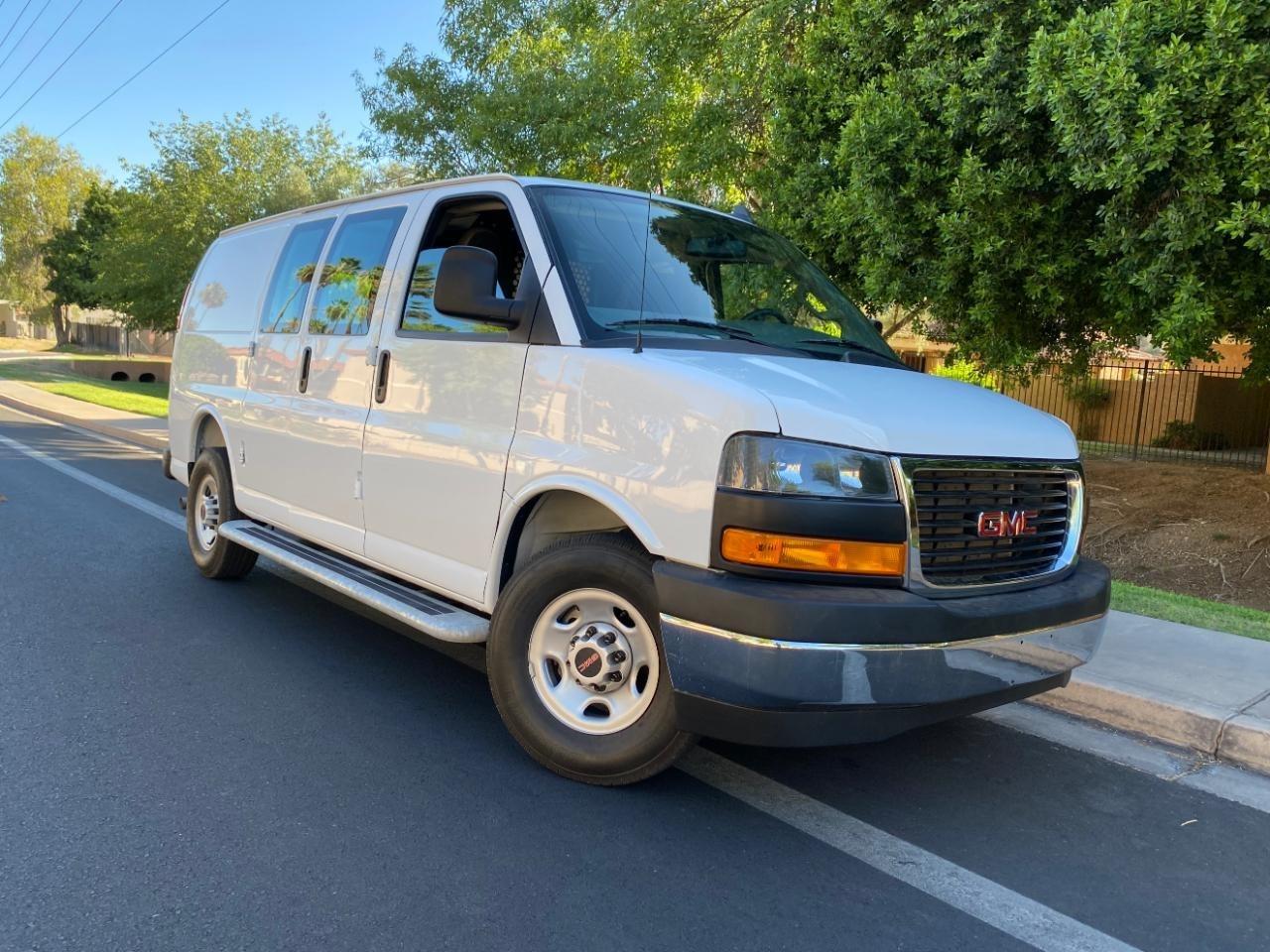 GMC Savana G2500 Cargo 2025