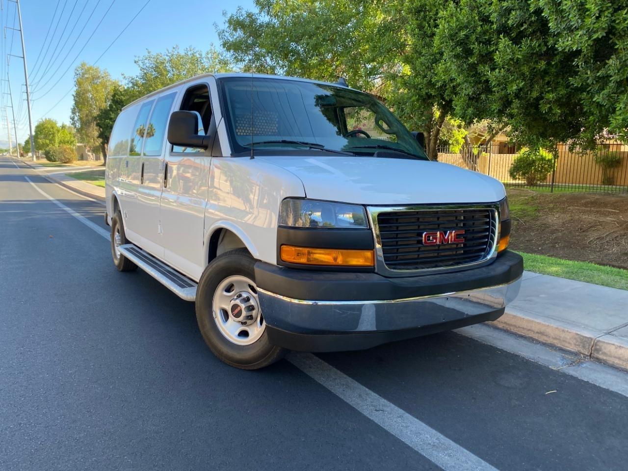 GMC Savana G2500 Cargo 2025