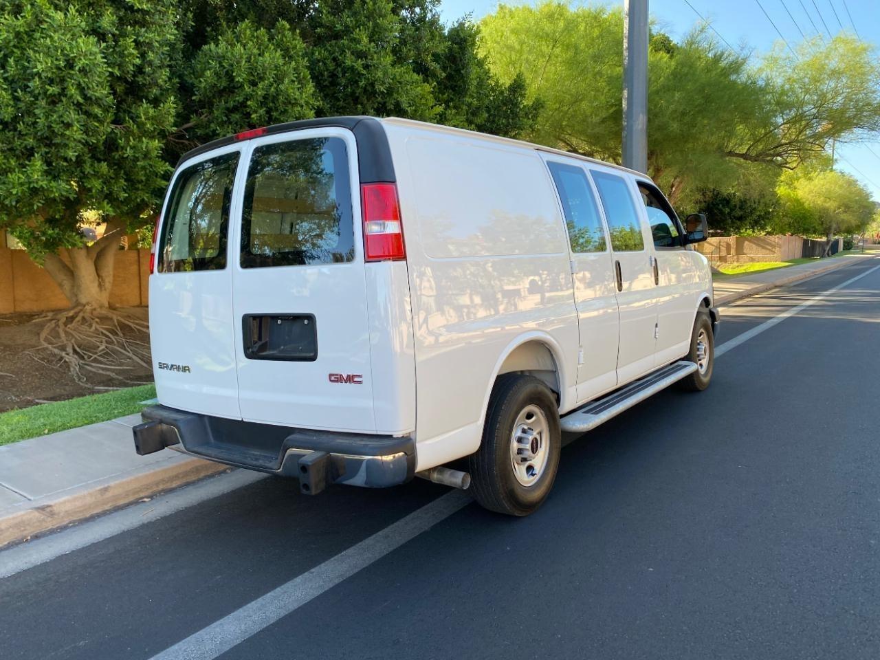 GMC Savana G2500 Cargo 2025