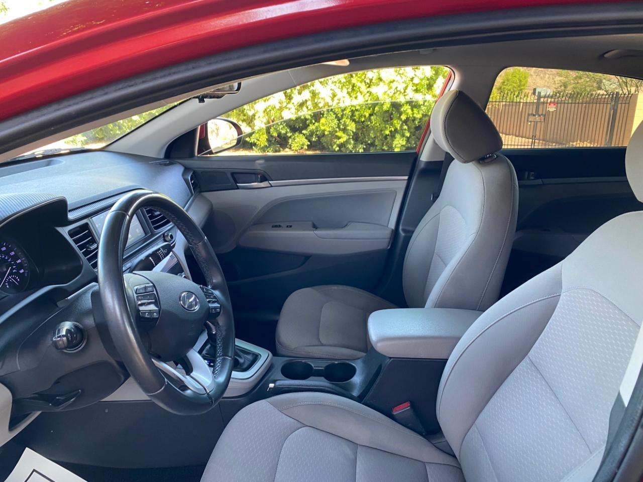 Hyundai Elantra Limited 2020