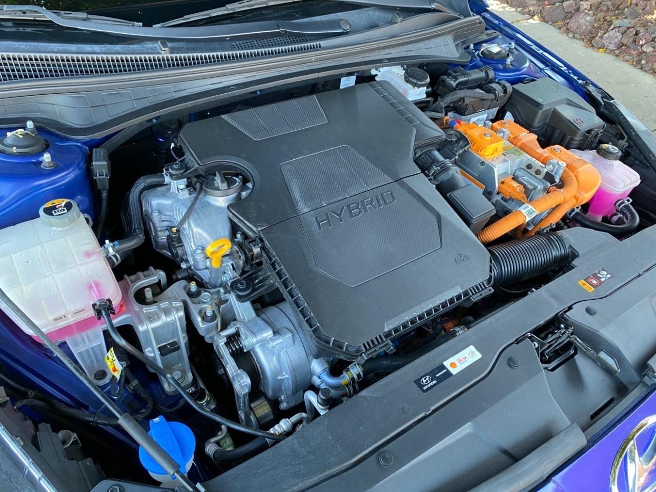 Hyundai Elantra Blue Hybrid 2021