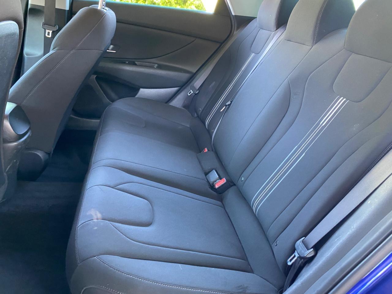 Hyundai Elantra Blue Hybrid 2021