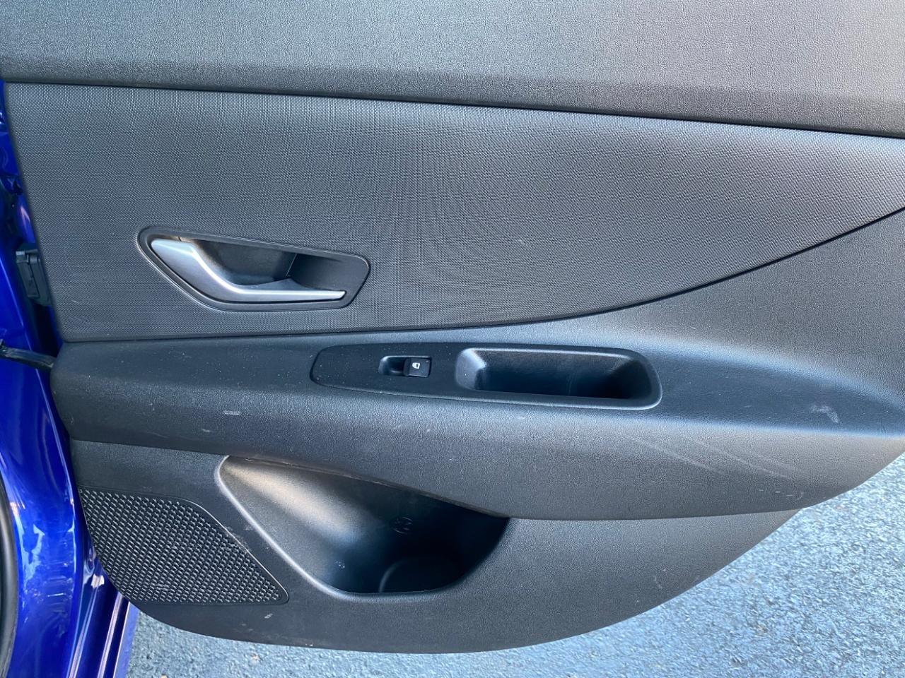 Hyundai Elantra Blue Hybrid 2021