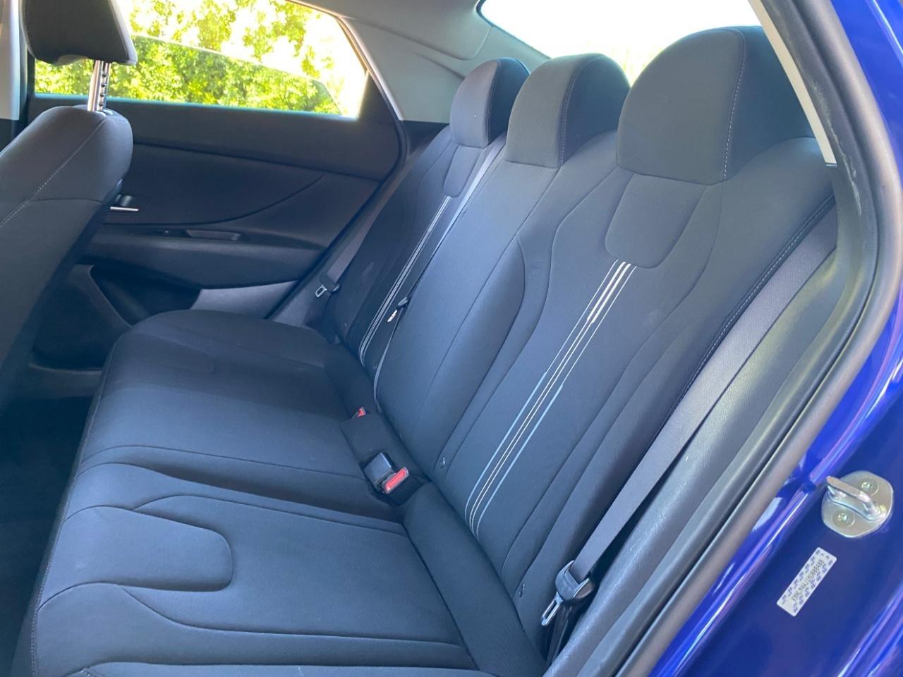 Hyundai Elantra Blue Hybrid 2021