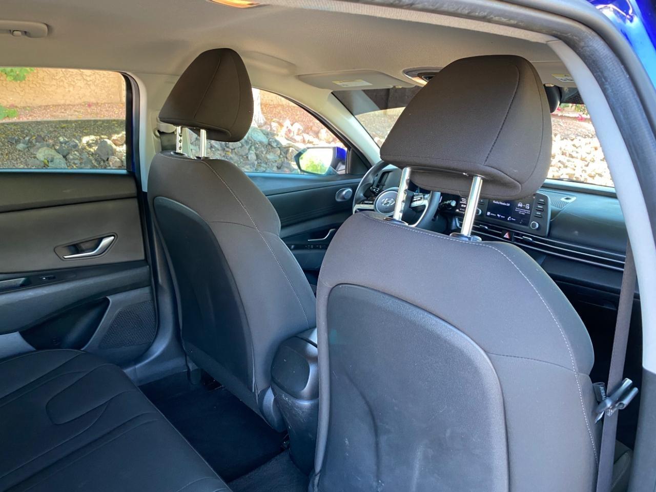 Hyundai Elantra Blue Hybrid 2021