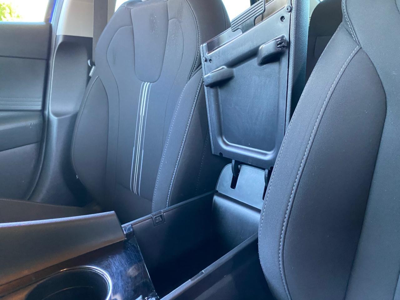 Hyundai Elantra Blue Hybrid 2021