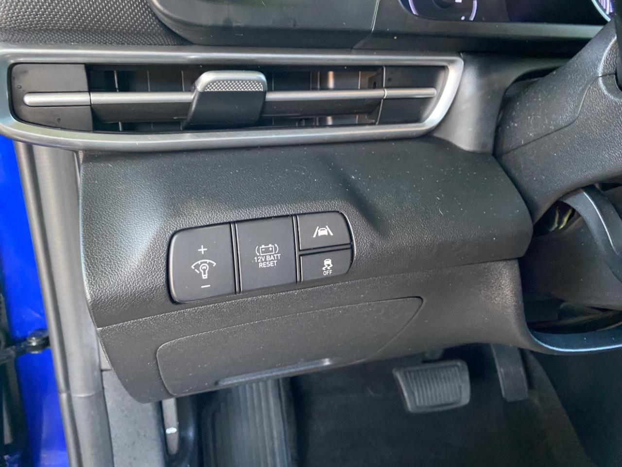Hyundai Elantra Blue Hybrid 2021