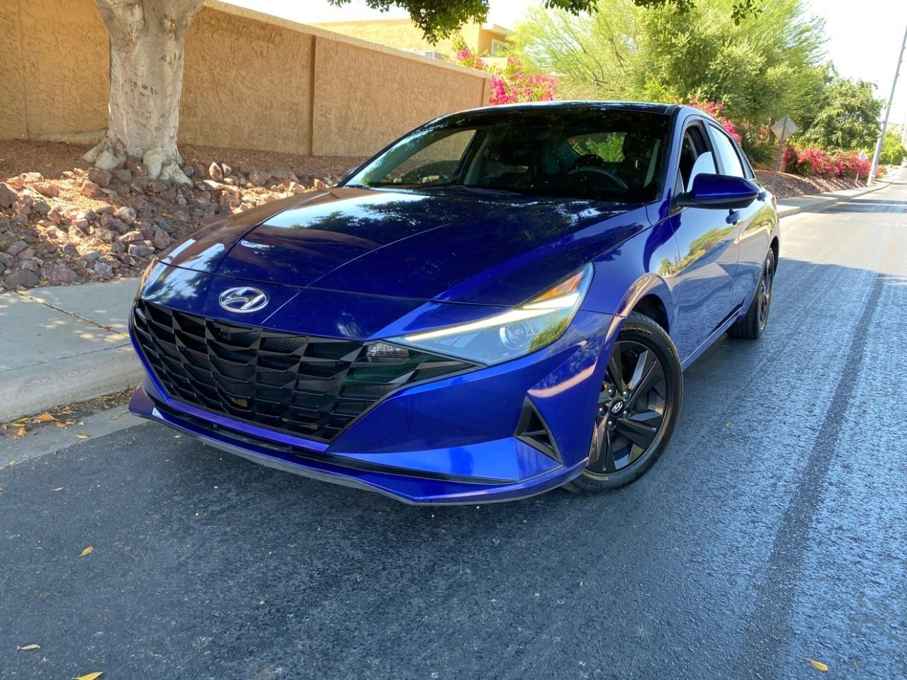 Hyundai Elantra Blue Hybrid 2021