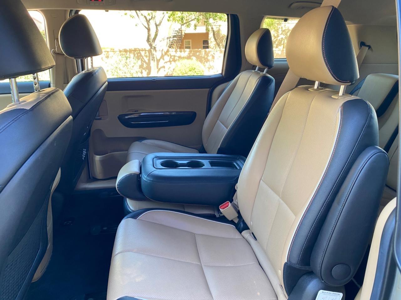 Kia Sedona EX 2018