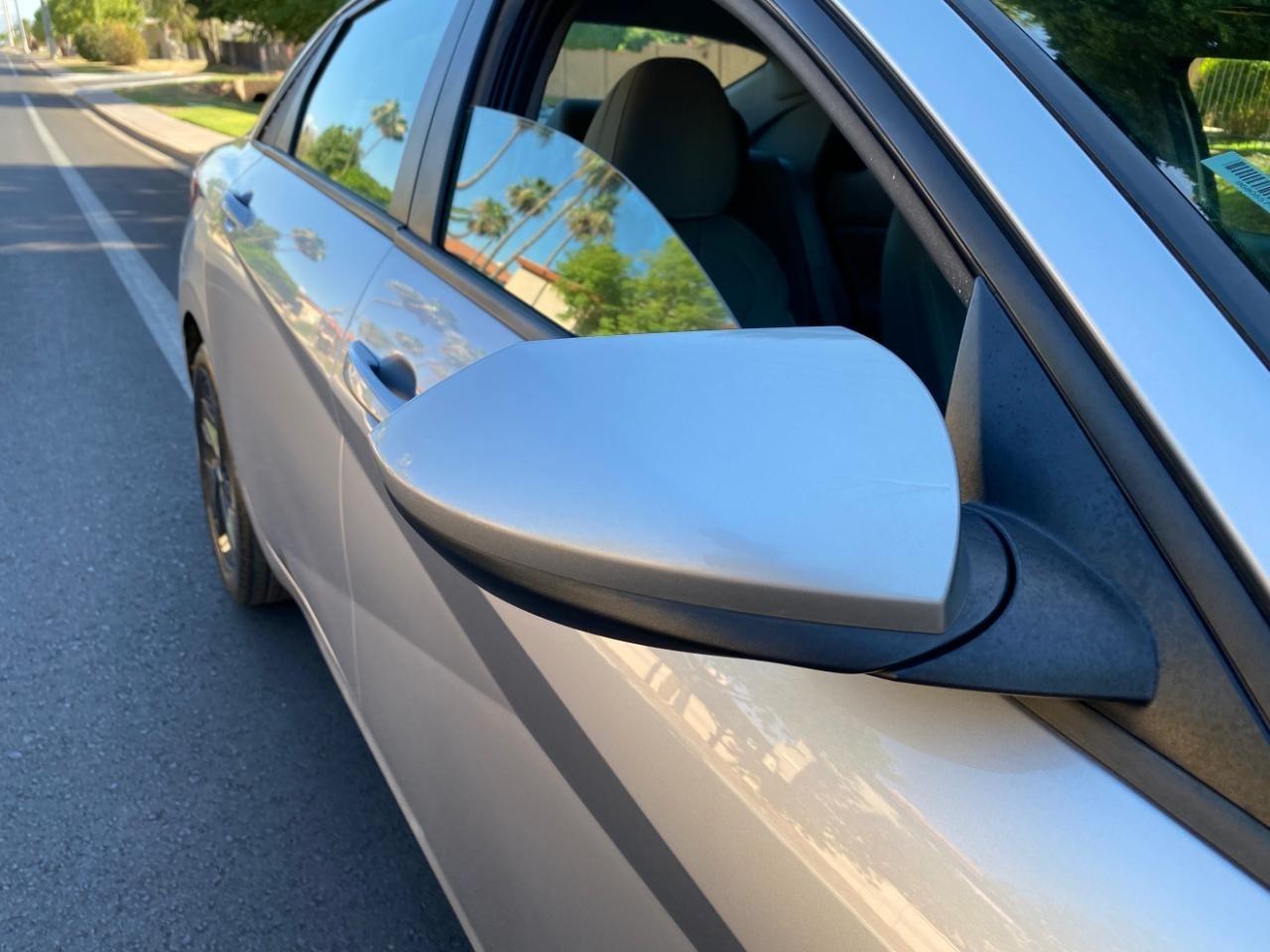 Hyundai Elantra SEL 2021