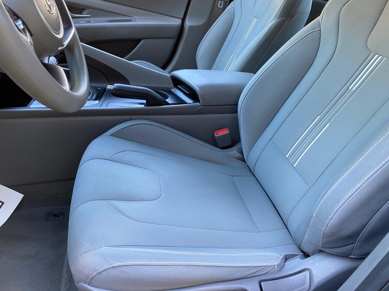 Hyundai Elantra SEL 2021