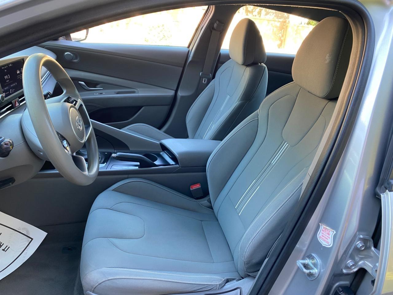 Hyundai Elantra SEL 2021