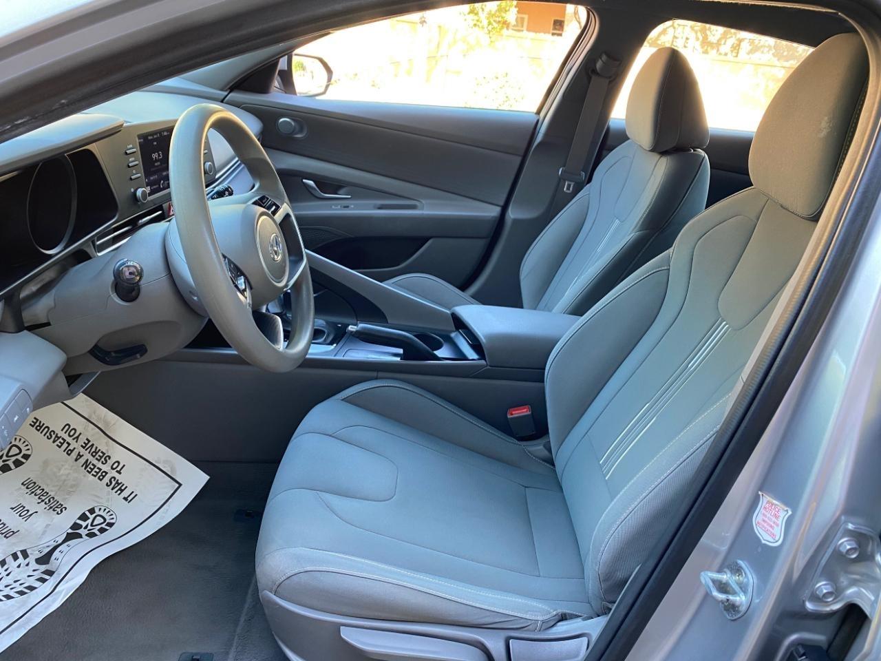 Hyundai Elantra SEL 2021