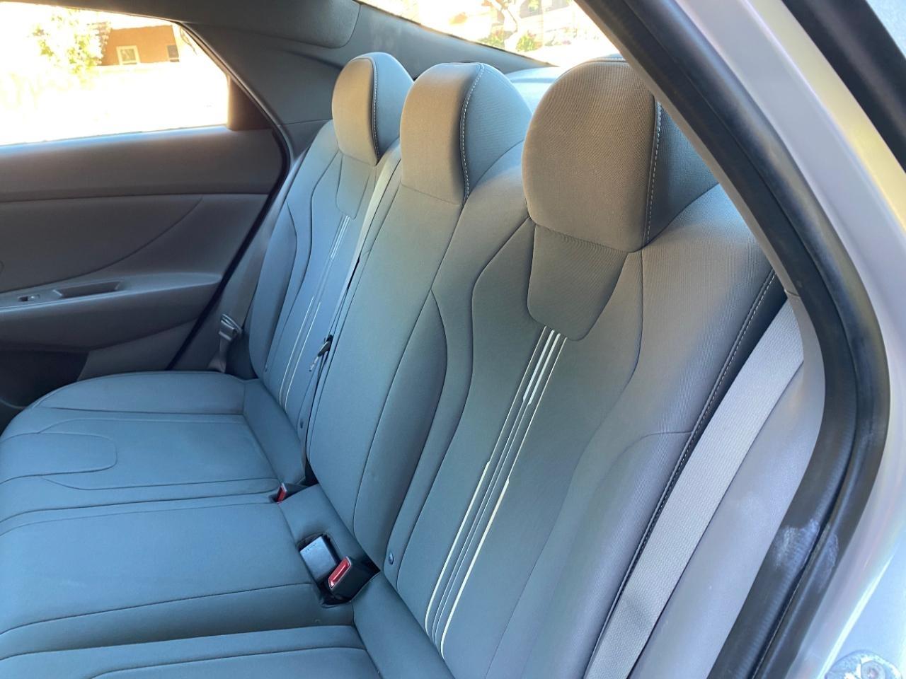 Hyundai Elantra SEL 2021