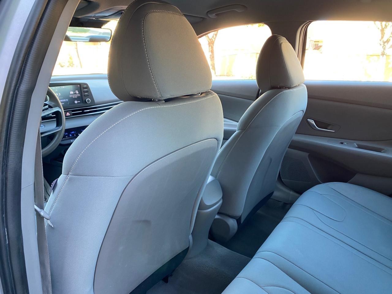Hyundai Elantra SEL 2021