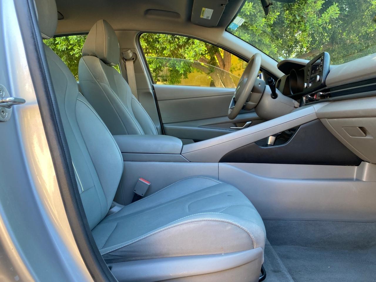 Hyundai Elantra SEL 2021