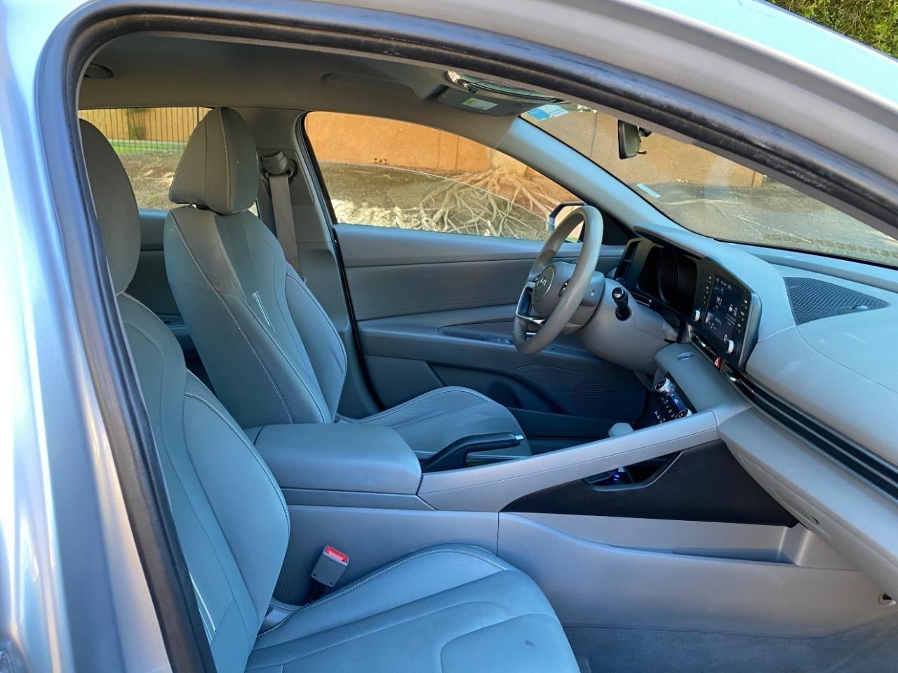 Hyundai Elantra SEL 2021