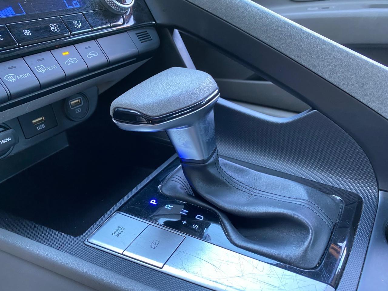 Hyundai Elantra SEL 2021