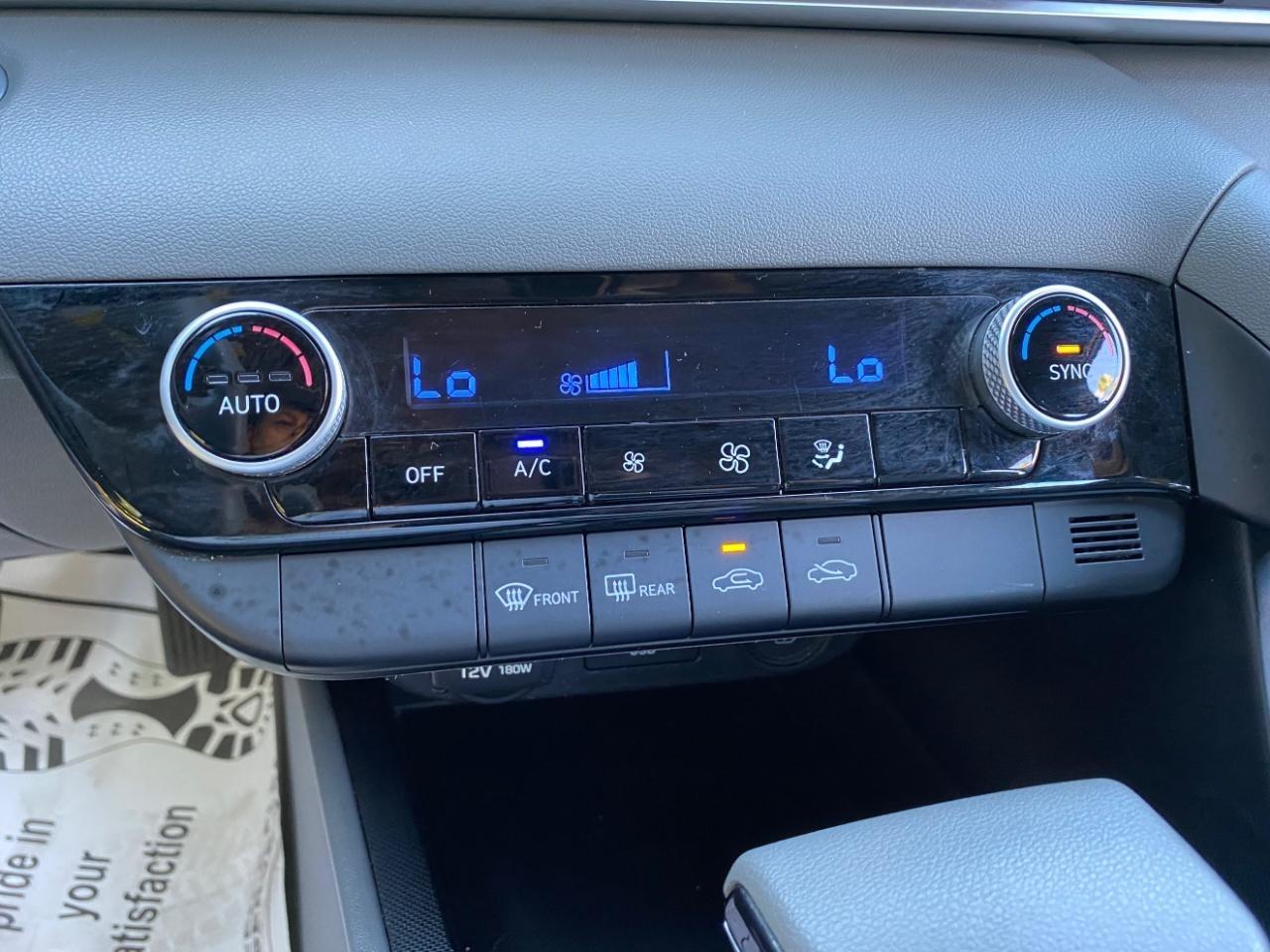 Hyundai Elantra SEL 2021