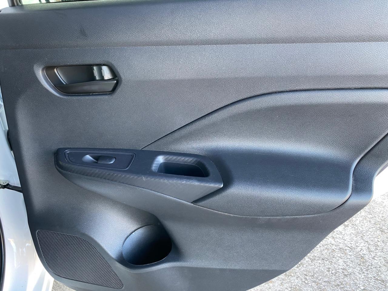 Nissan Versa S CVT 2024