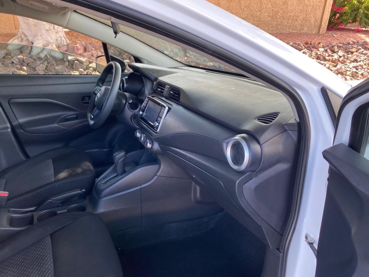 Nissan Versa S CVT 2024