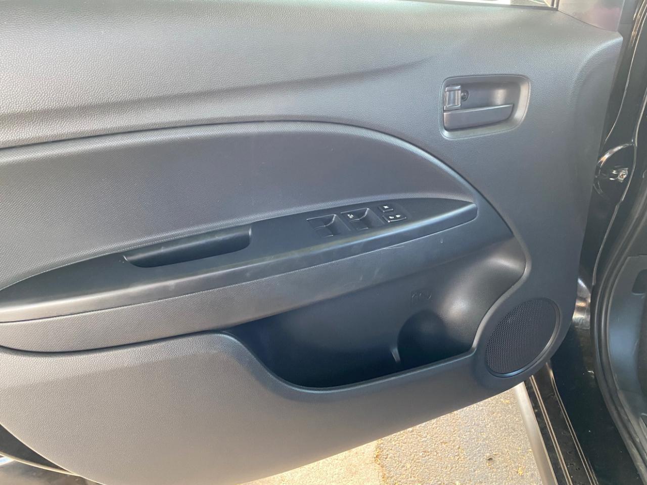 Mitsubishi Mirage LE 2024